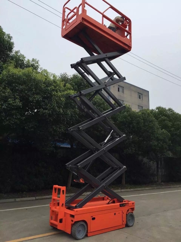 如何減輕小型升降平臺(tái)的晃動(dòng)？